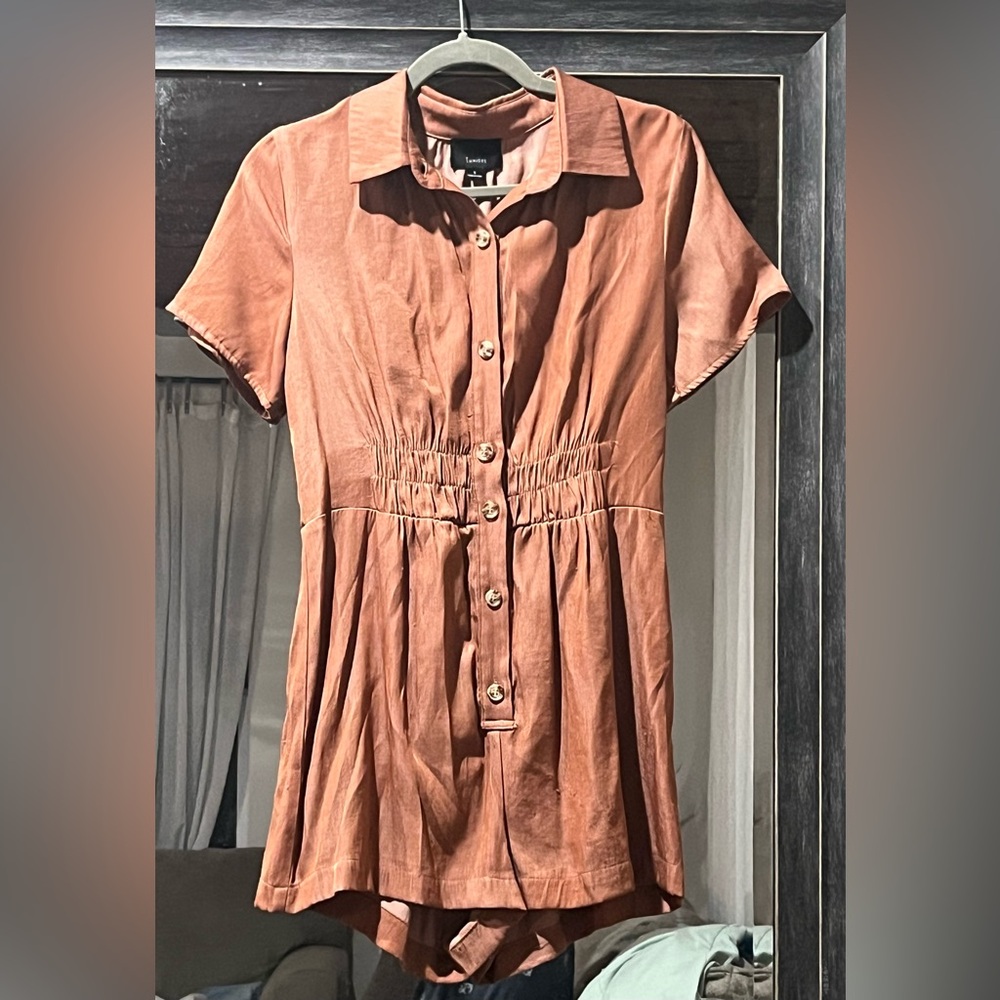Lumiere Button-Front Dress in Warm Brown